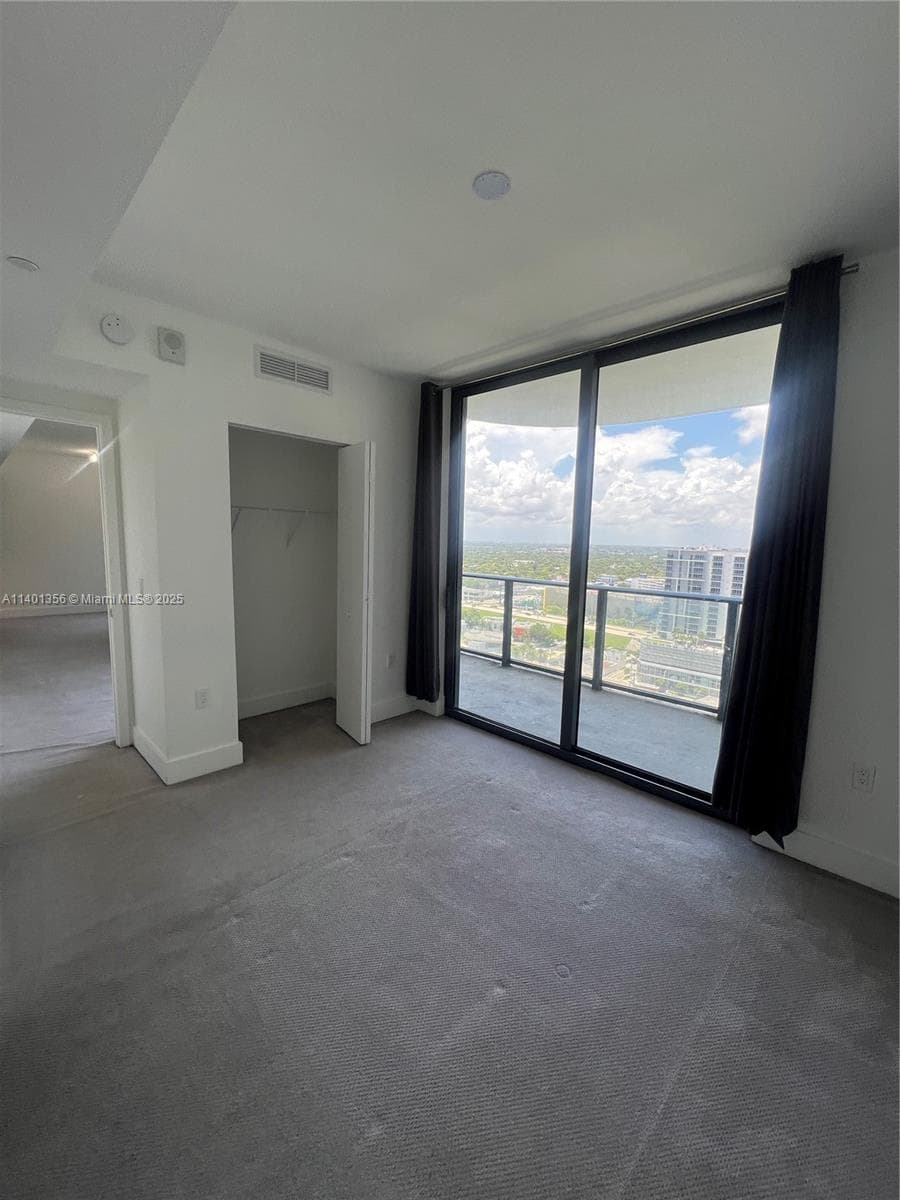 121 NE 34 St # 2215, Miami FL 33137 — 13