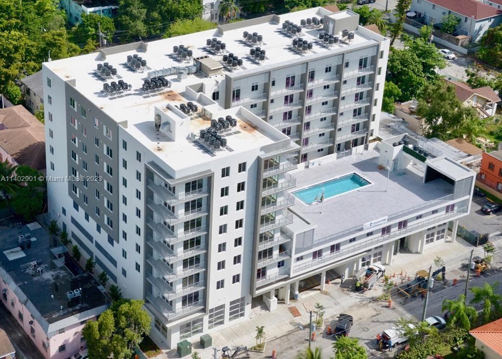 645 NW 1st St # 703, Miami FL 33126 — 24