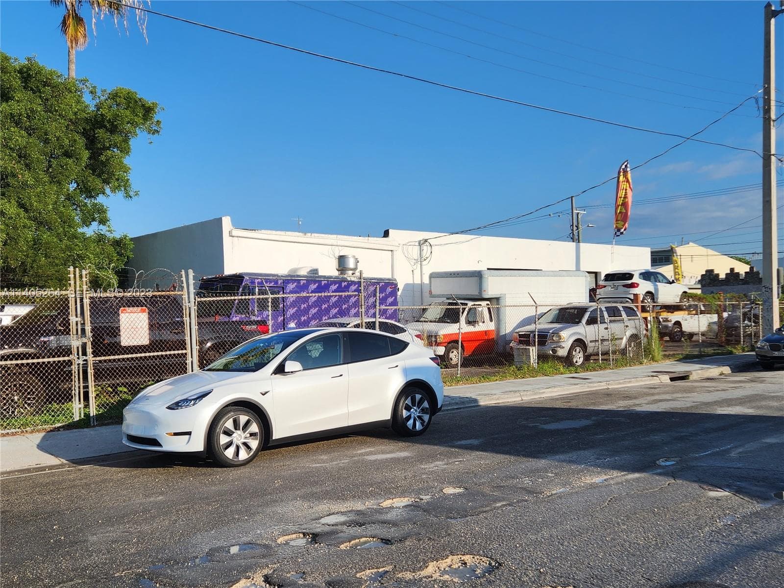 60 NW 20th St, Miami FL 33127 — 2