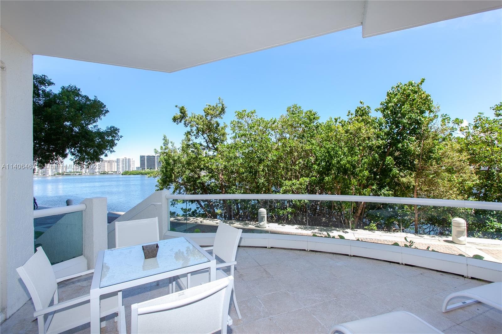 6000 Island Blvd # 104, Aventura FL 33160 — 3