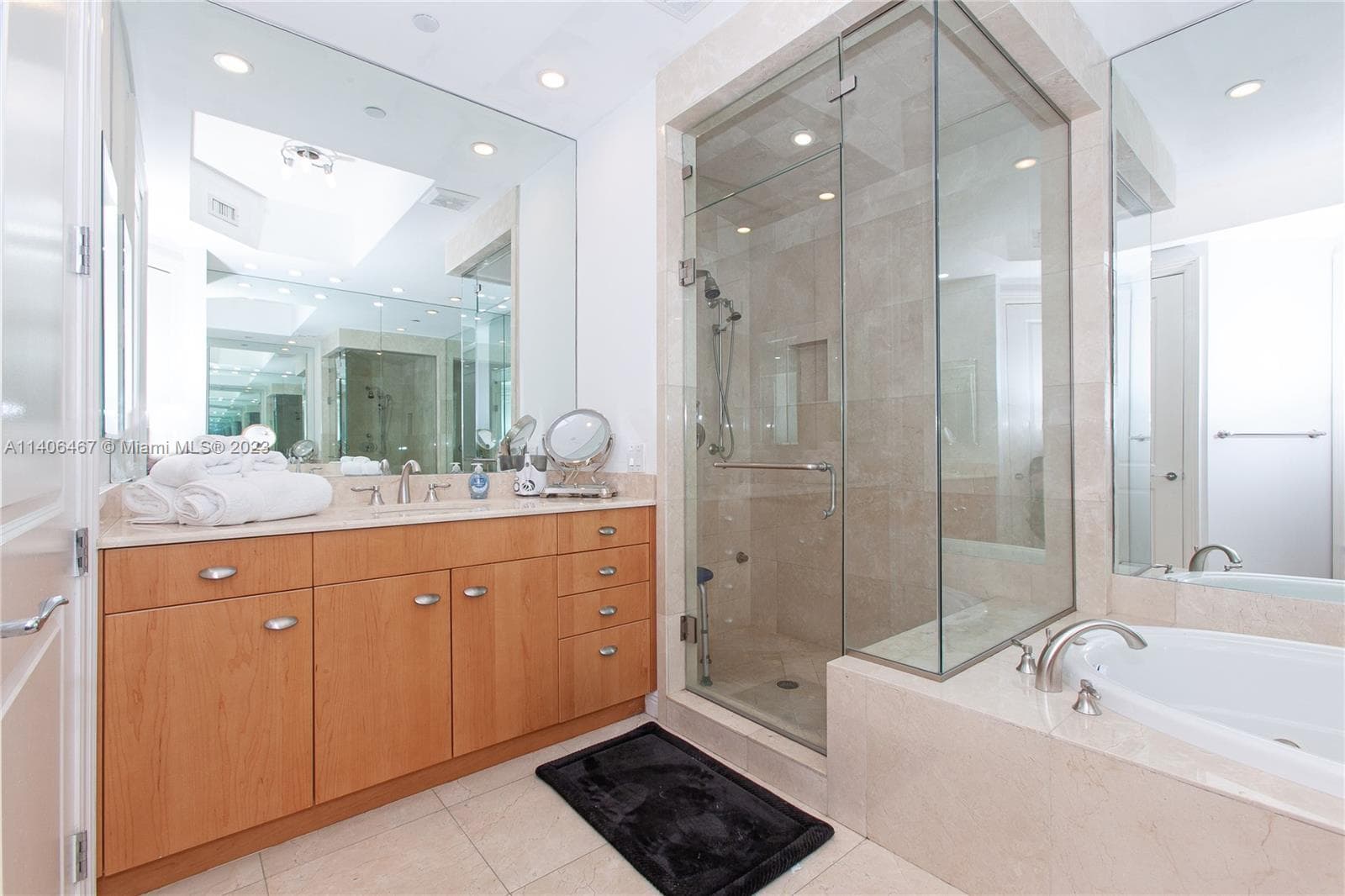 6000 Island Blvd # 104, Aventura FL 33160 — 24