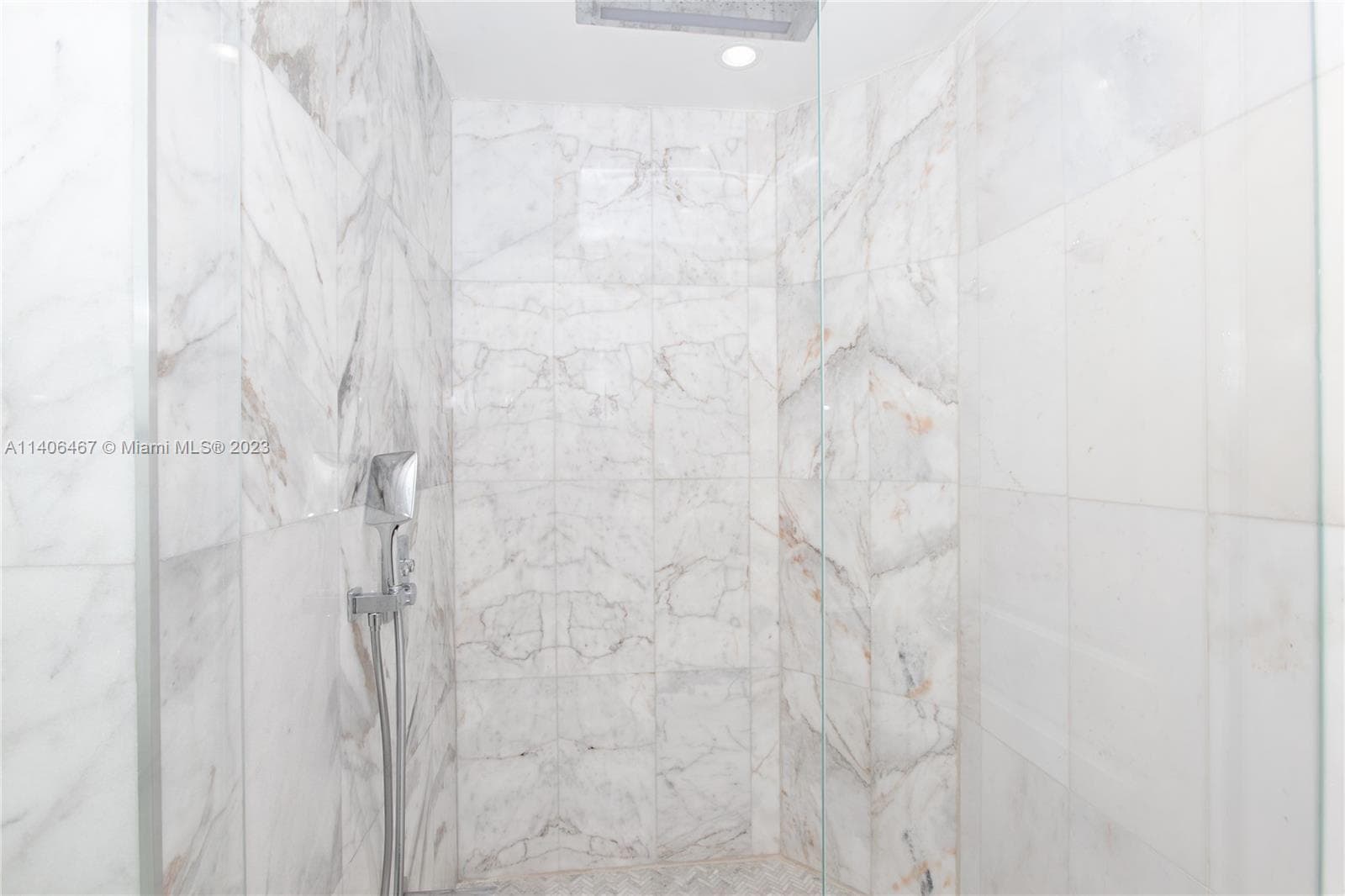 6000 Island Blvd # 104, Aventura FL 33160 — 19