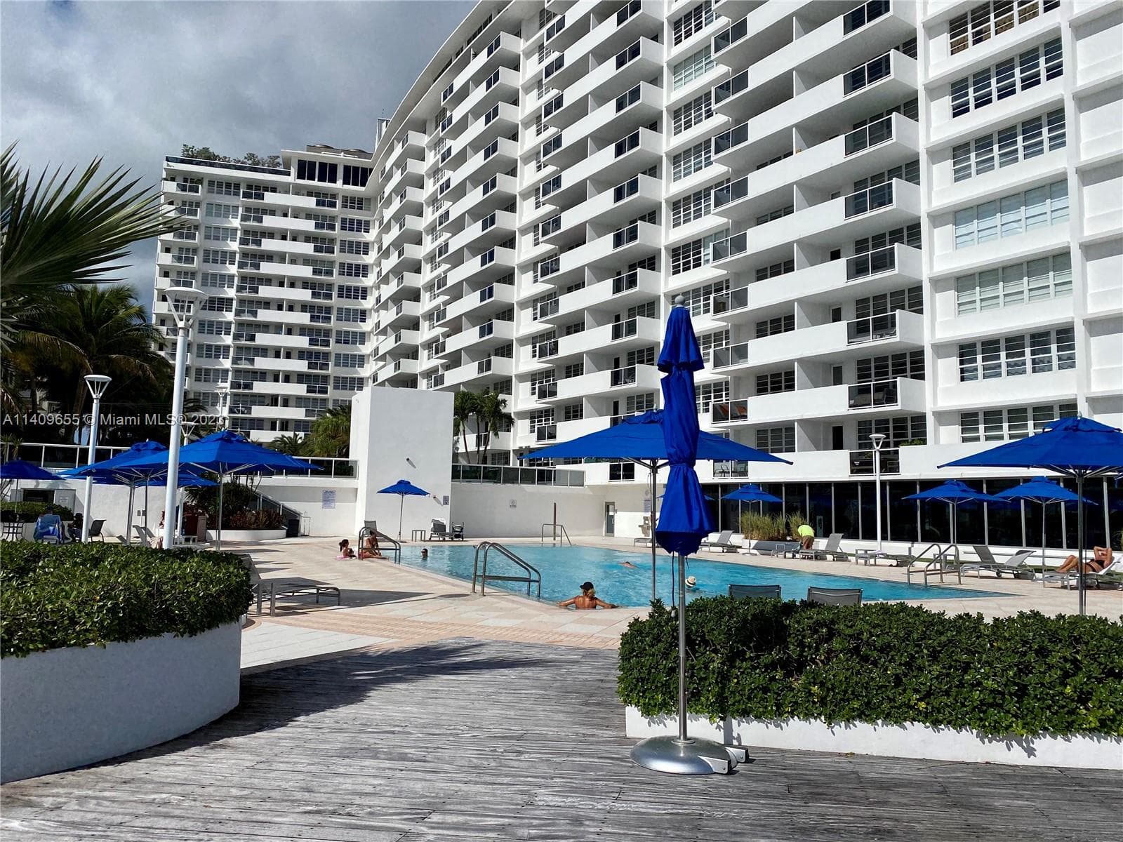 100 Lincoln Rd # 939, Miami Beach FL 33139 — 12