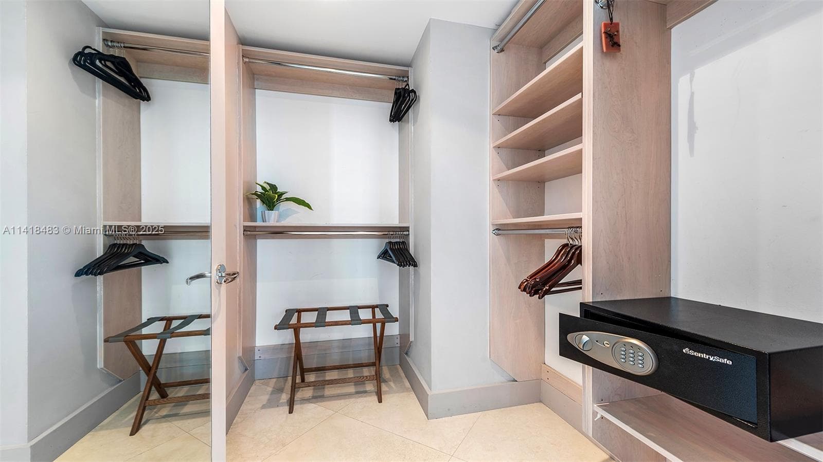 101 20th St # 2102, Miami Beach FL 33139 — 22