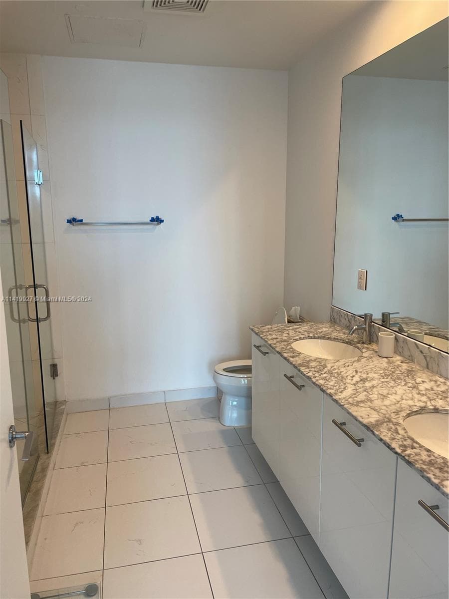 55 SE 6th St, Miami FL 33131 — 23