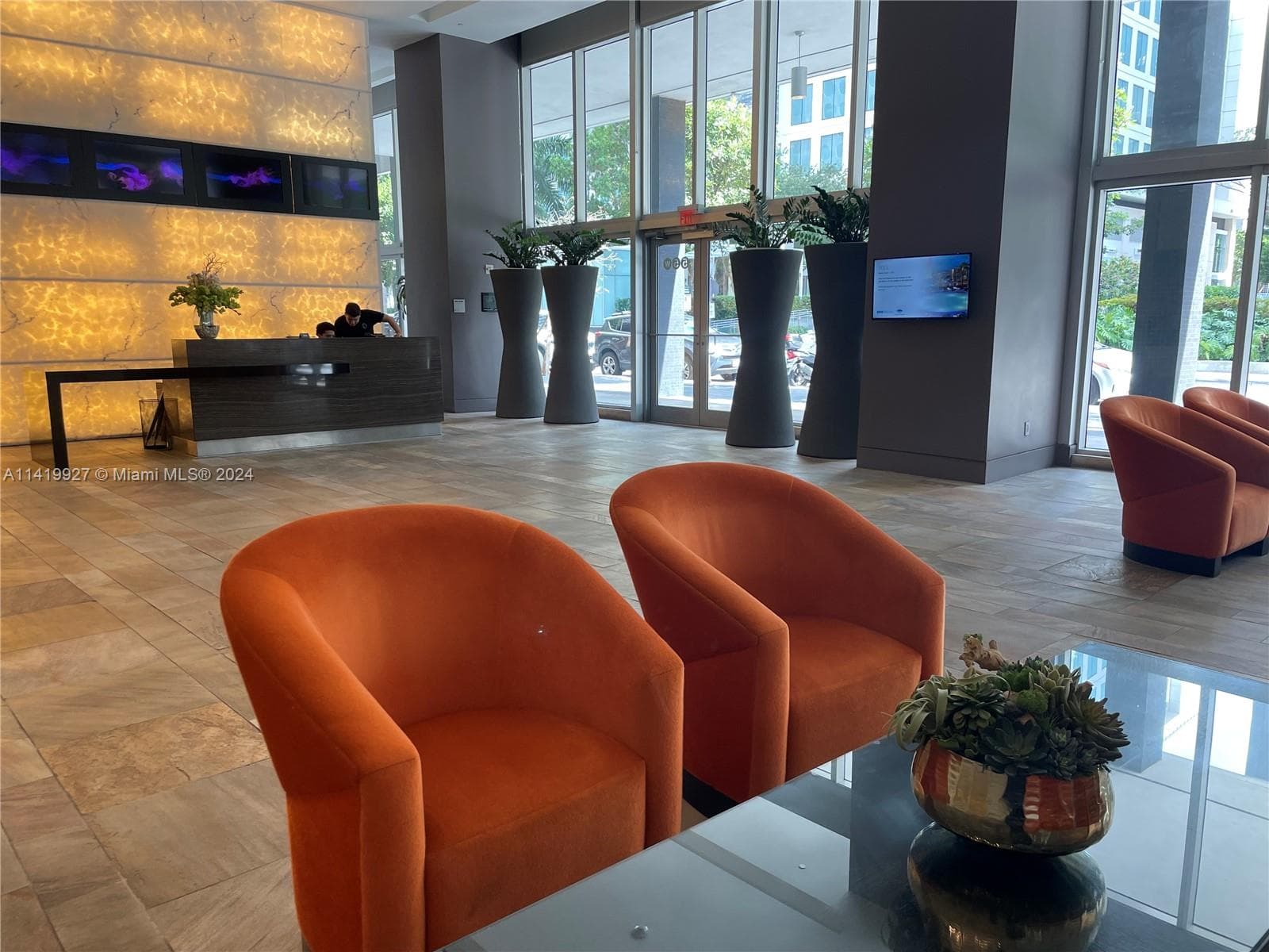55 SE 6th St, Miami FL 33131 — 27