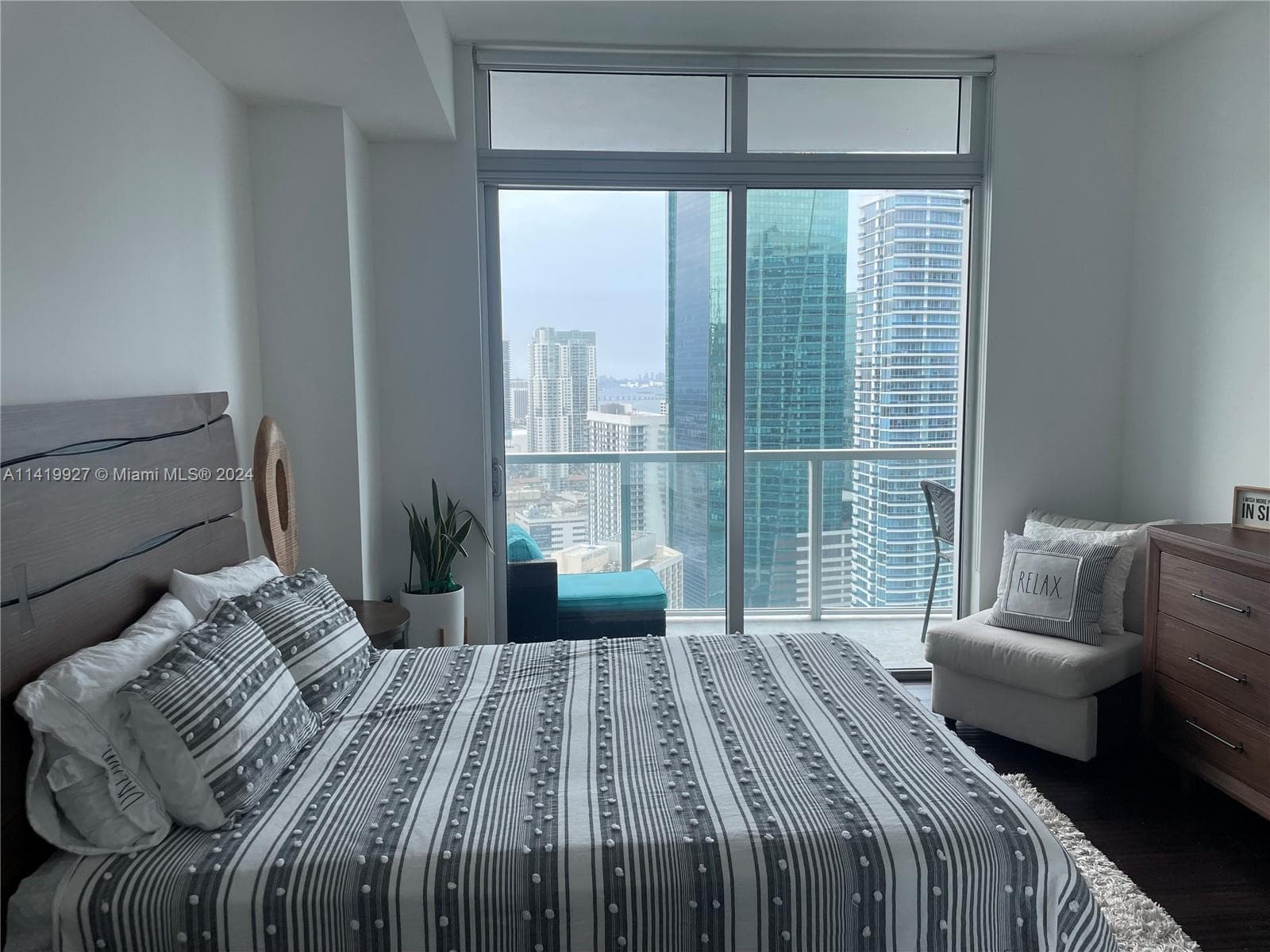 55 SE 6th St, Miami FL 33131 — 13