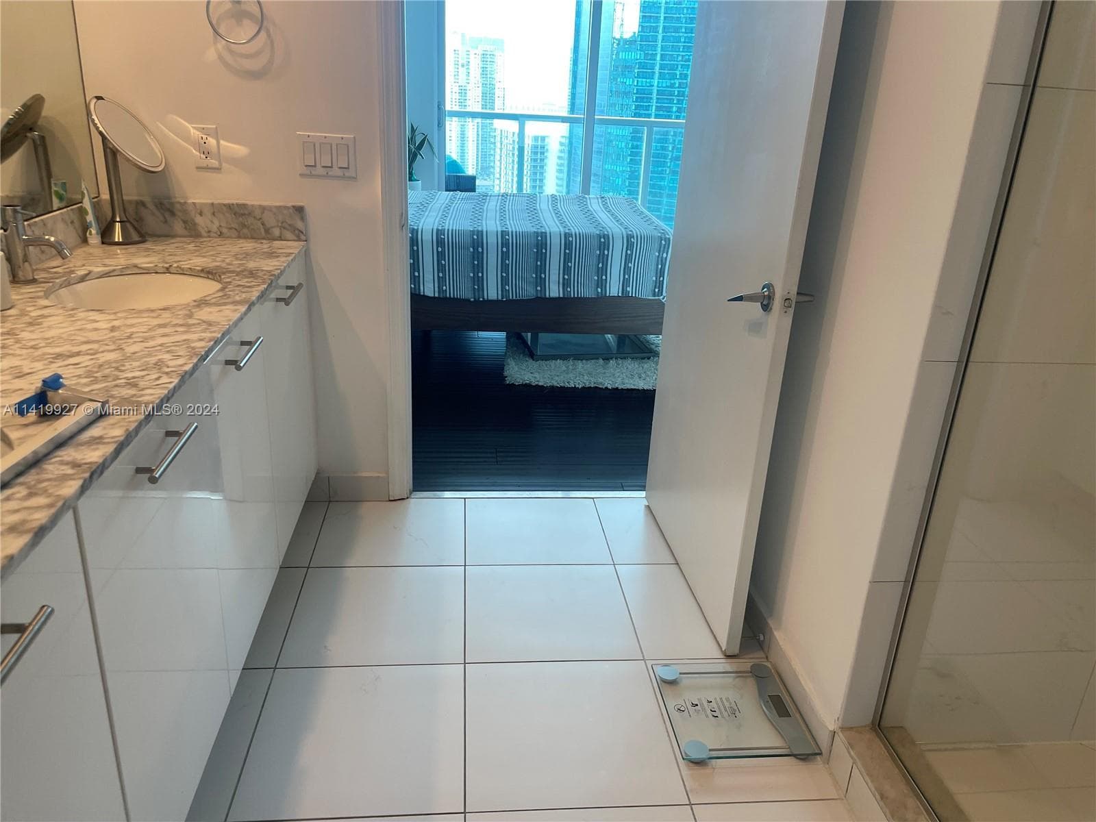 55 SE 6th St, Miami FL 33131 — 17