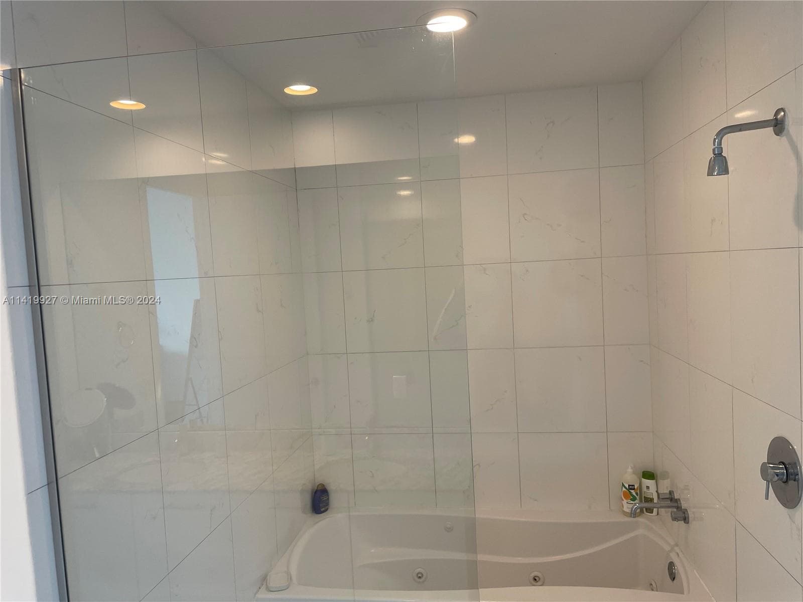 55 SE 6th St, Miami FL 33131 — 22