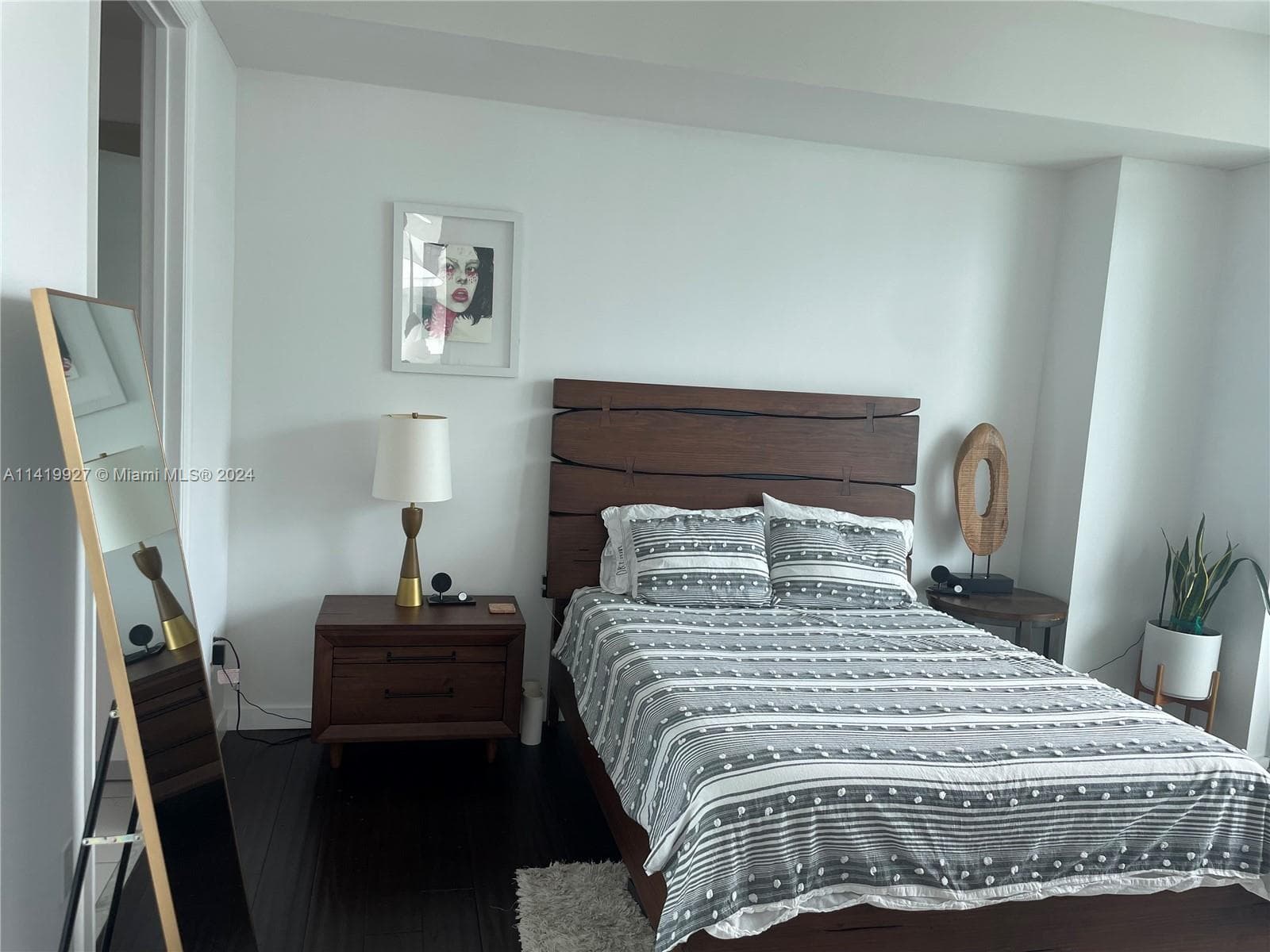 55 SE 6th St, Miami FL 33131 — 18
