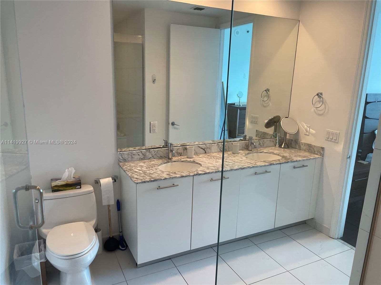 55 SE 6th St, Miami FL 33131 — 19