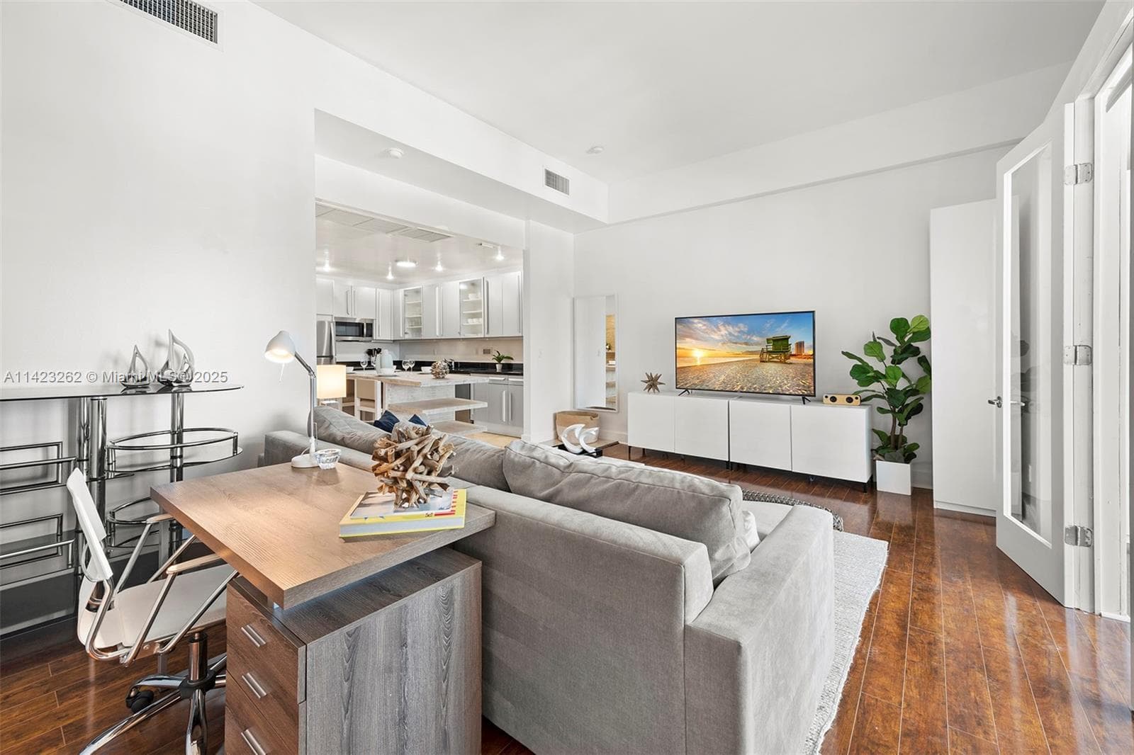 Roney Palace Condo, Miami Beach, FL — 16