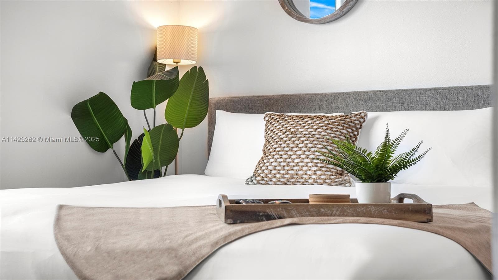 Roney Palace Condo, Miami Beach, FL — 9