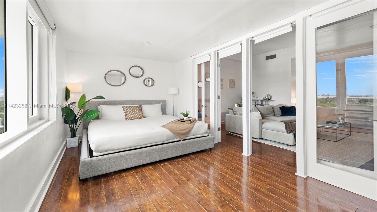 Roney Palace Condo, Miami Beach, FL — 8