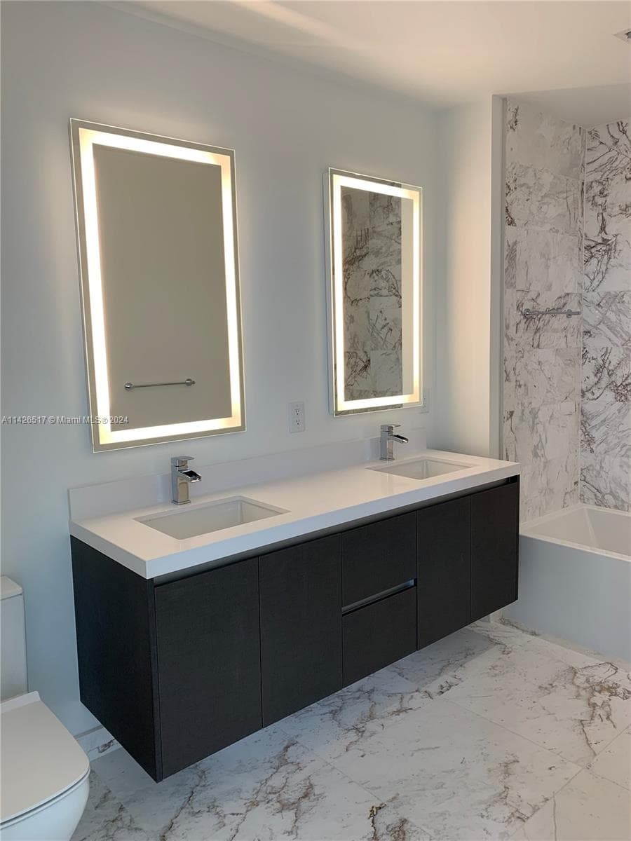 851 NE 1st Ave # 2702, Miami FL 33132 — 14