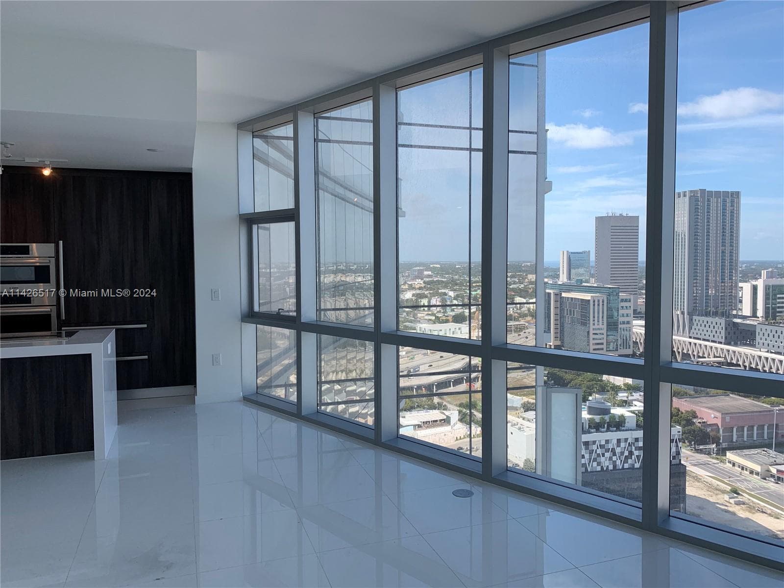 851 NE 1st Ave # 2702, Miami FL 33132 — 4