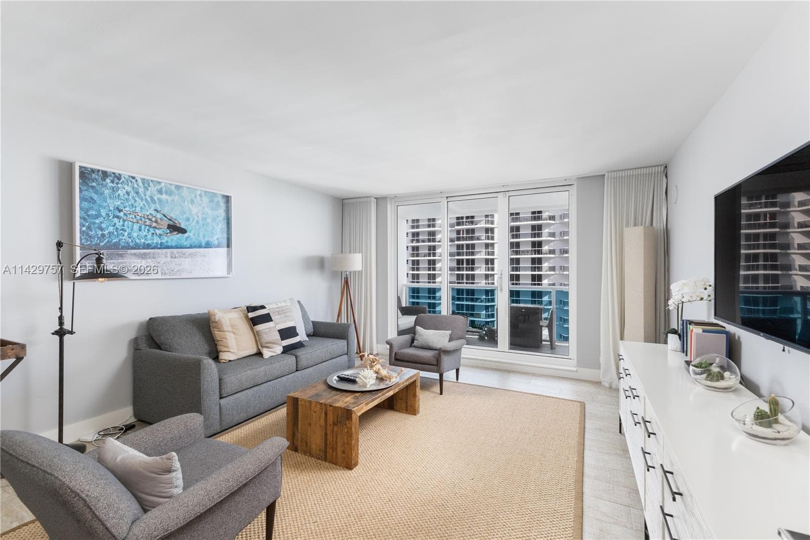 102 24th St # 1013, Miami Beach FL 33139 — 3
