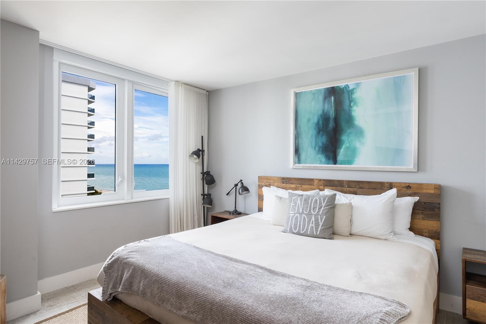 102 24th St # 1013, Miami Beach FL 33139 — 30