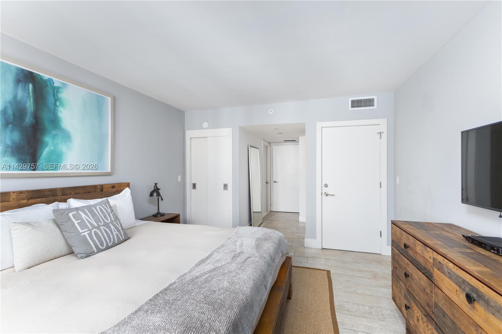 102 24th St # 1013, Miami Beach FL 33139 — 31