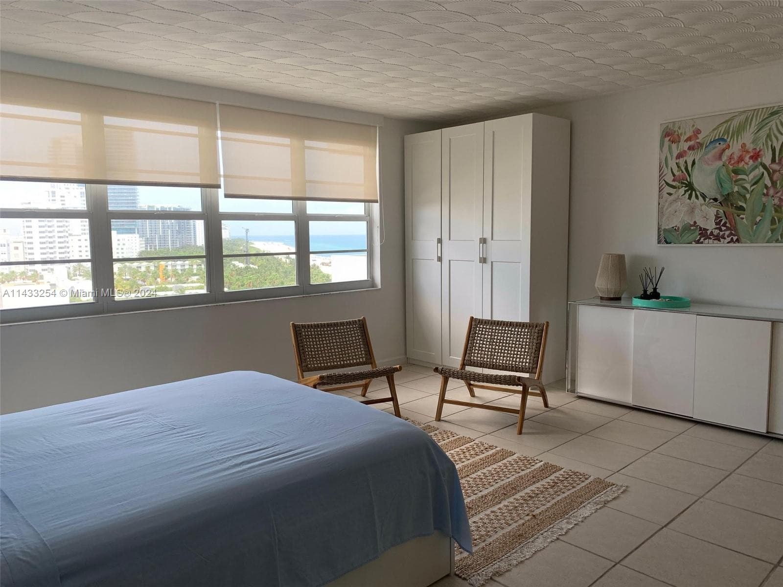 100 Lincoln Rd # 1039, Miami Beach FL 33139 — 3