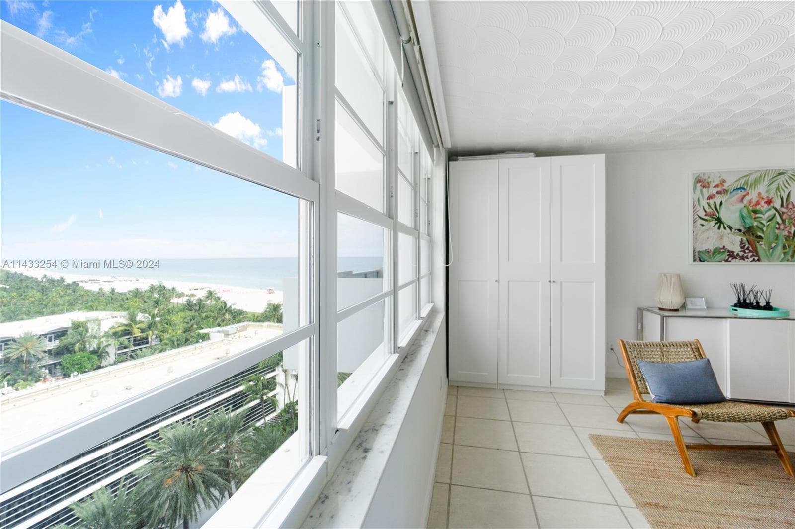 100 Lincoln Rd # 1039, Miami Beach FL 33139 — 1