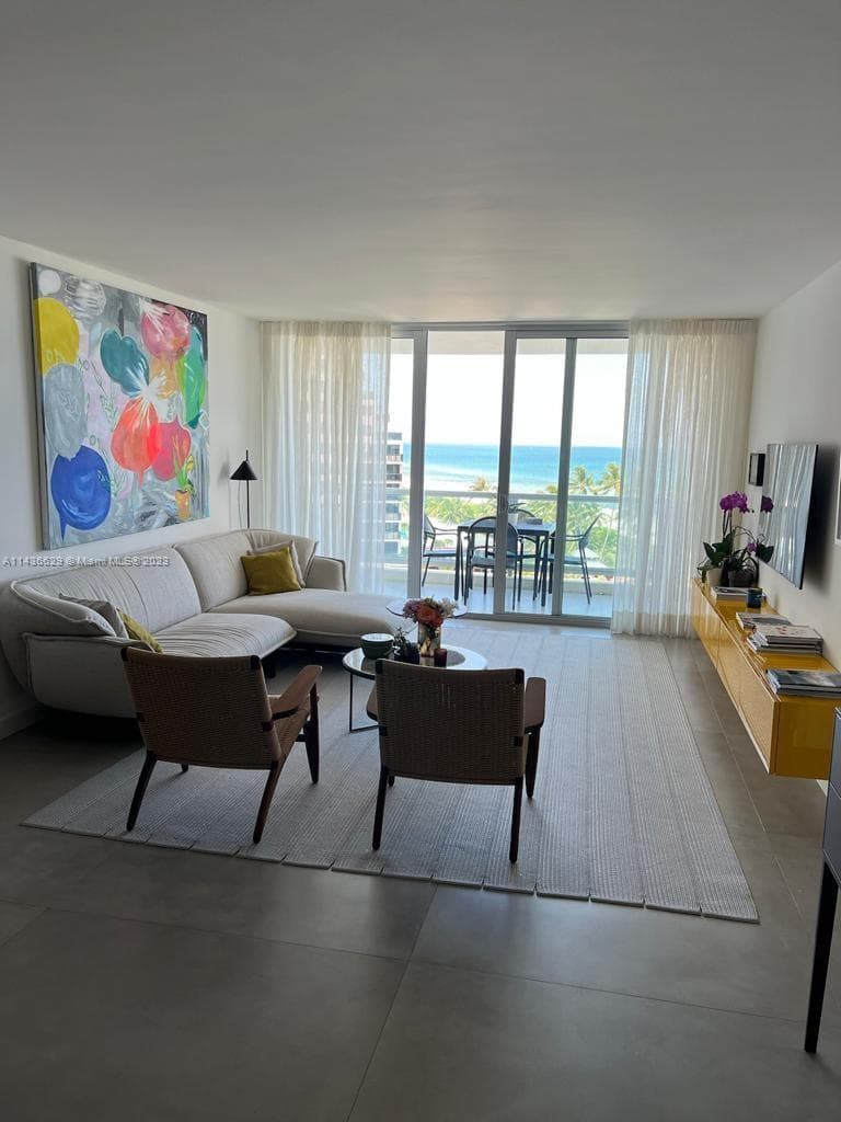 Seacoast 5151 Condo, Miami Beach, FL — 1
