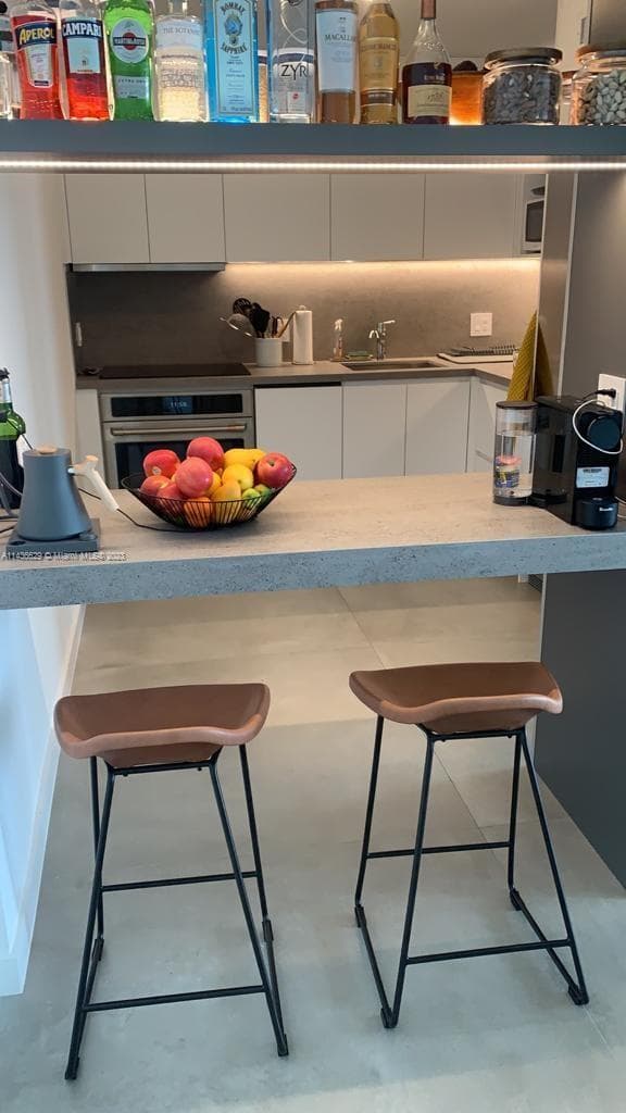 Seacoast 5151 Condo, Miami Beach, FL — 5