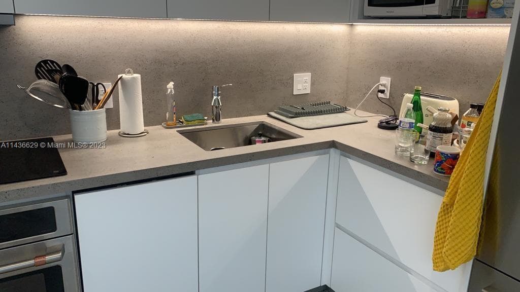 Seacoast 5151 Condo, Miami Beach, FL — 4