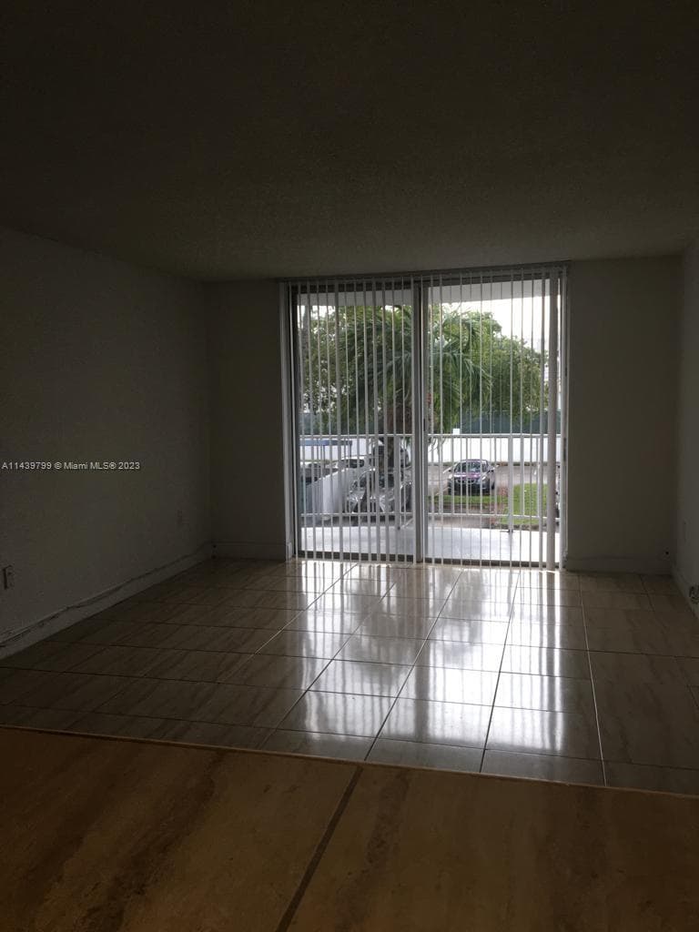 498 NW 165th St Rd # D205, Miami FL 33169 — 1