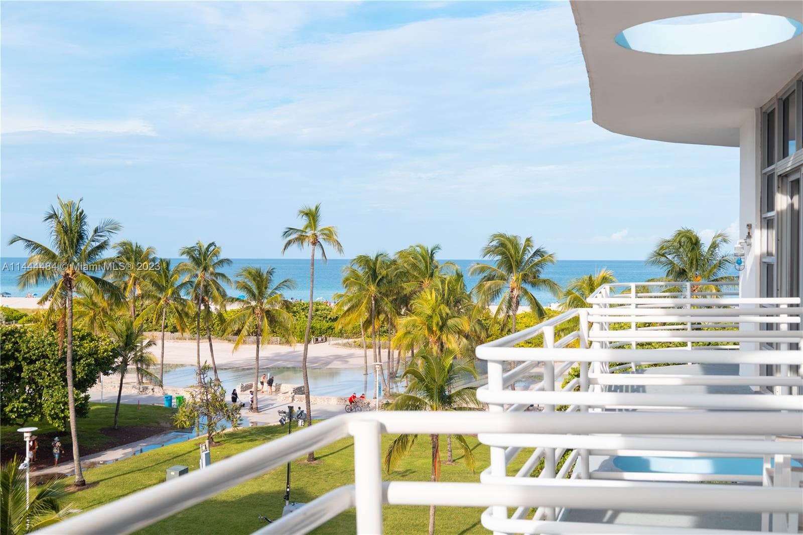 1052 Ocean Dr # C503, Miami Beach FL 33139 — 25