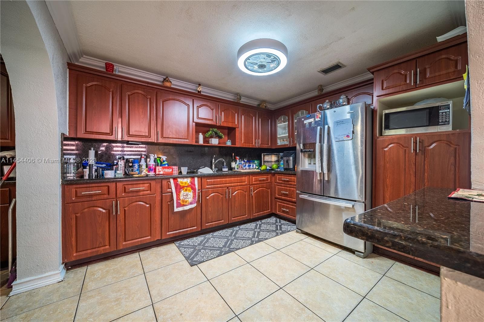 925 E 29th St, Hialeah FL 33013 — 15