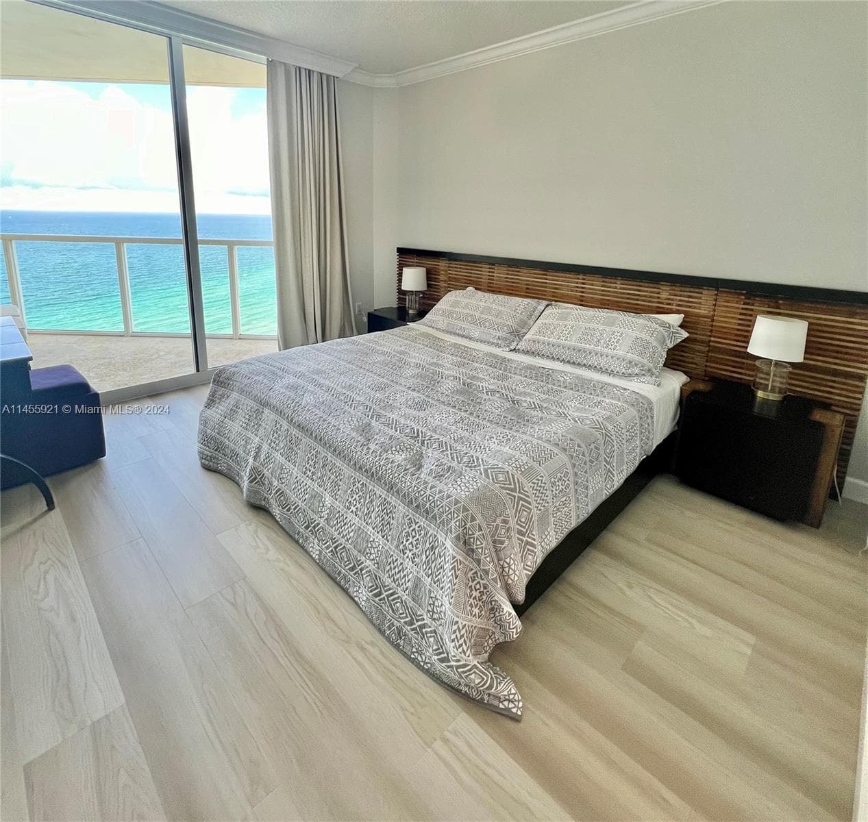 16699 Collins Ave # 2501, Sunny Isles Beach FL 33160 — 23