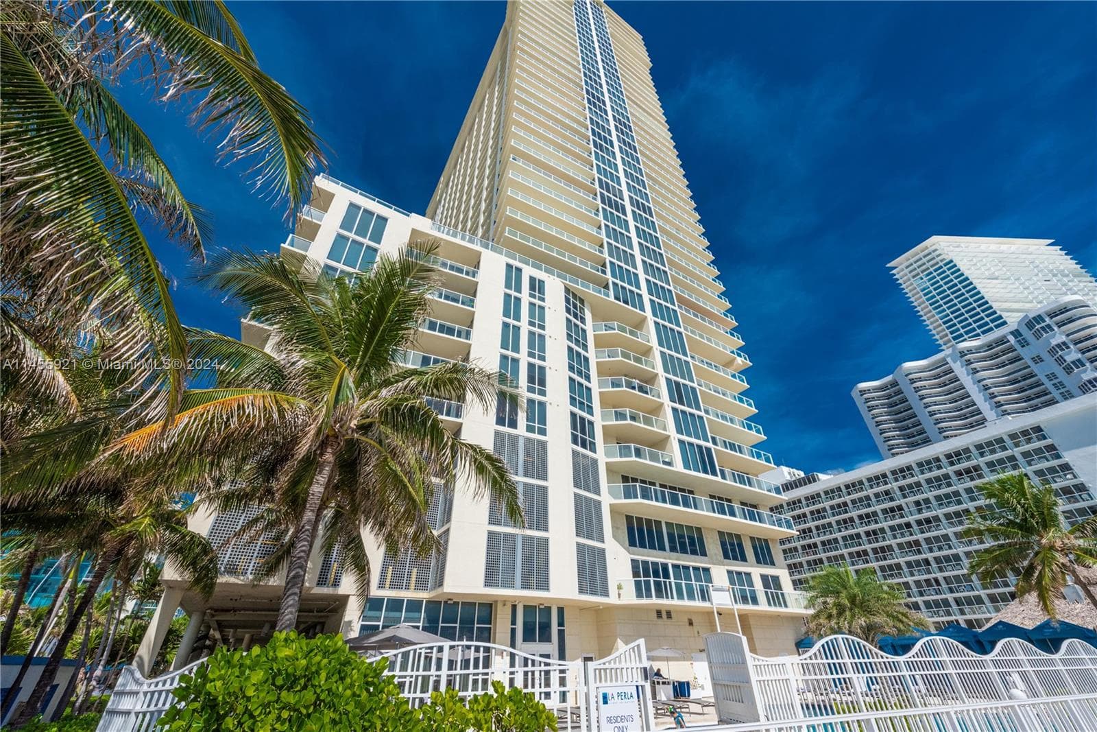 16699 Collins Ave # 2501, Sunny Isles Beach FL 33160 — 38