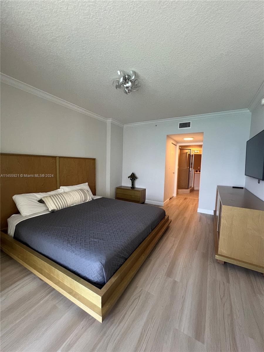 16699 Collins Ave # 2501, Sunny Isles Beach FL 33160 — 14