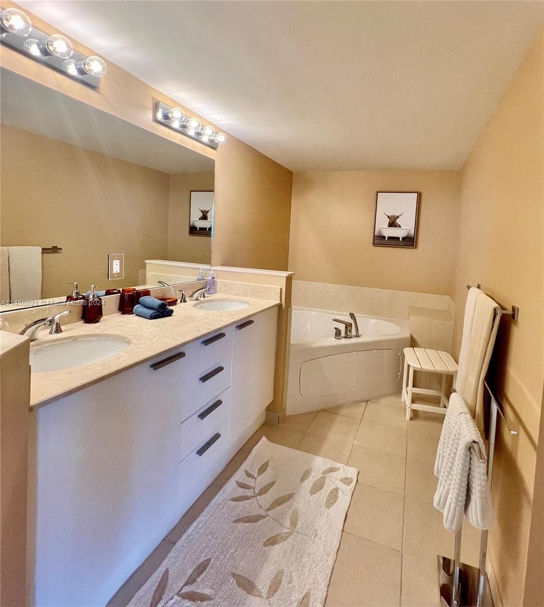 16699 Collins Ave # 2501, Sunny Isles Beach FL 33160 — 19