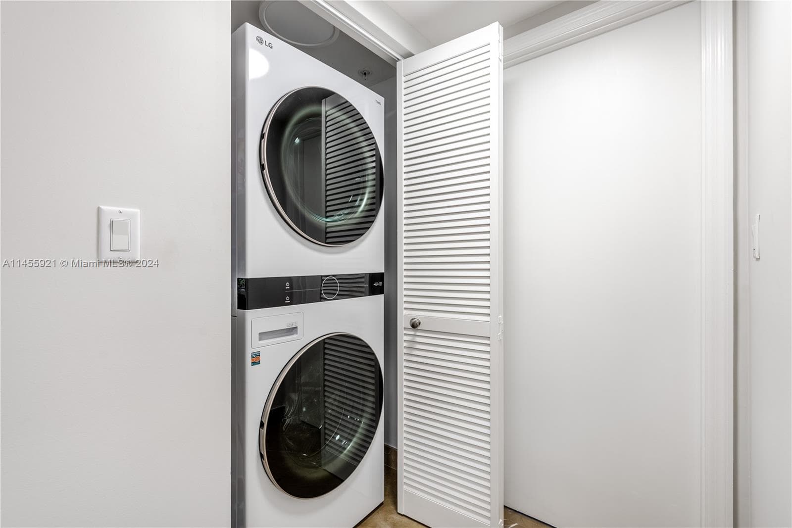 16699 Collins Ave # 2501, Sunny Isles Beach FL 33160 — 31