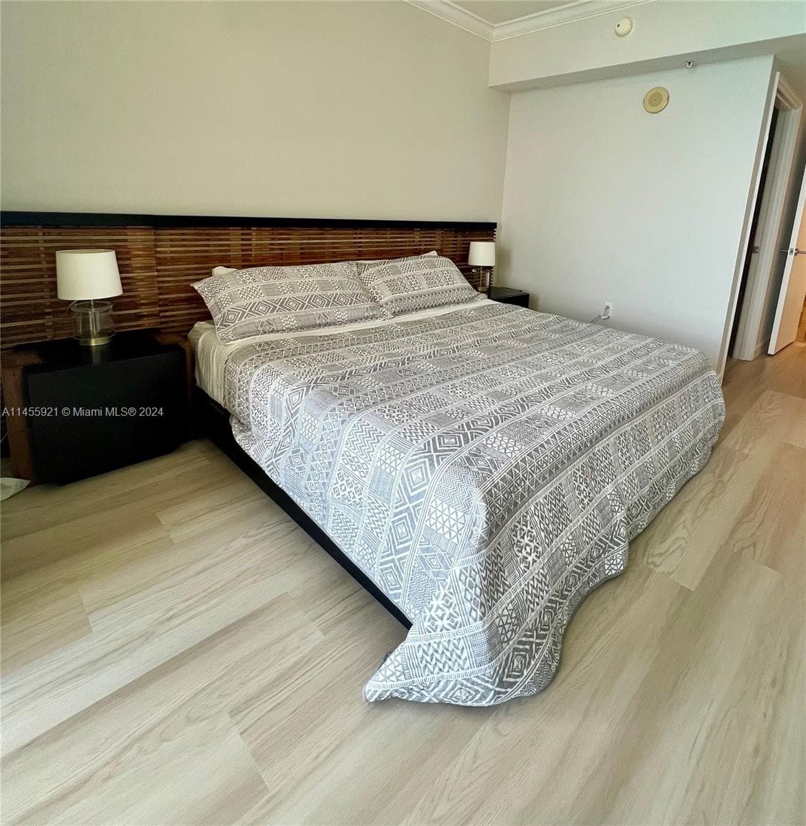 16699 Collins Ave # 2501, Sunny Isles Beach FL 33160 — 25