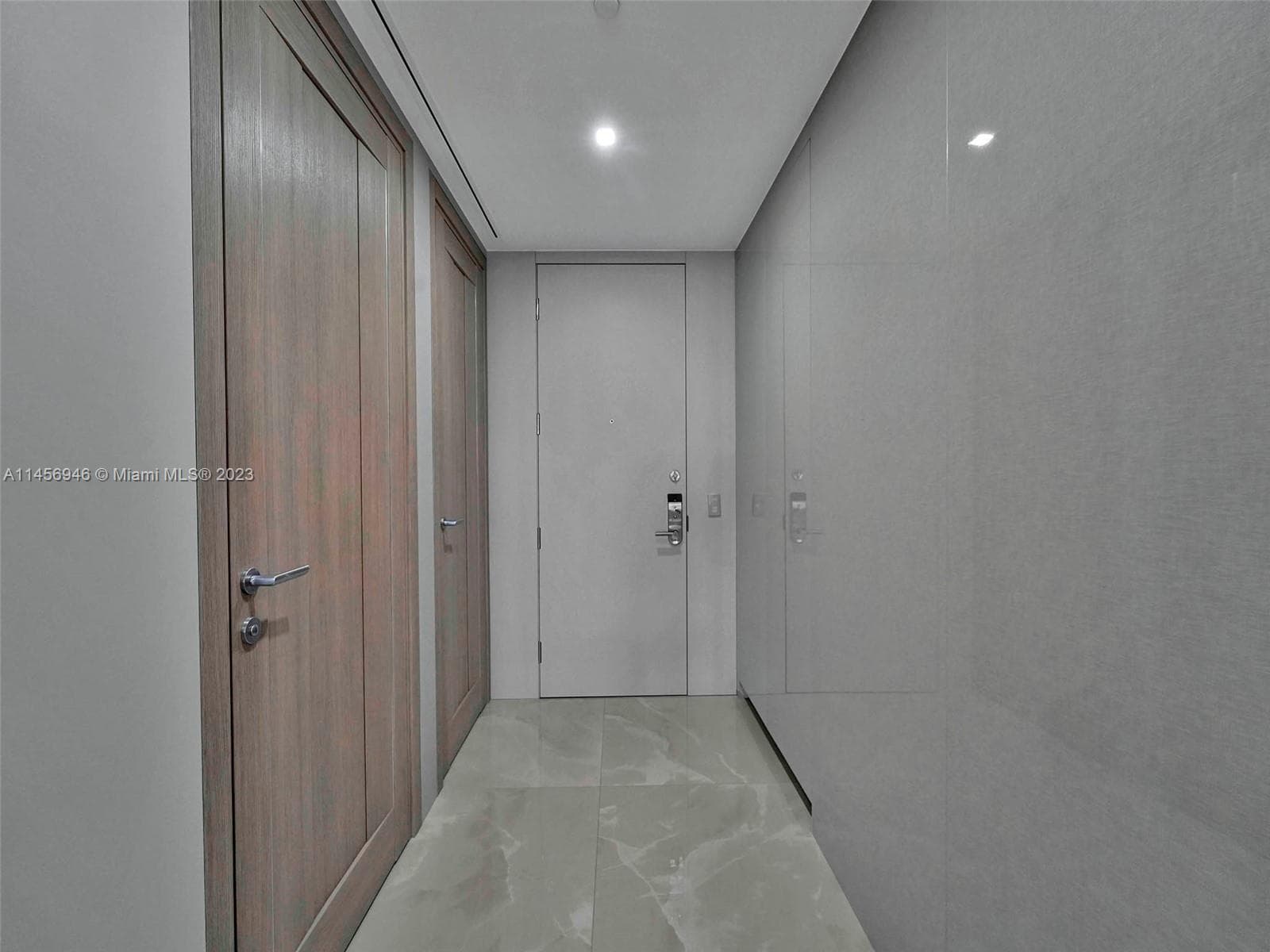 Bal Harbour Center Condo, Bal Harbour, FL — 9