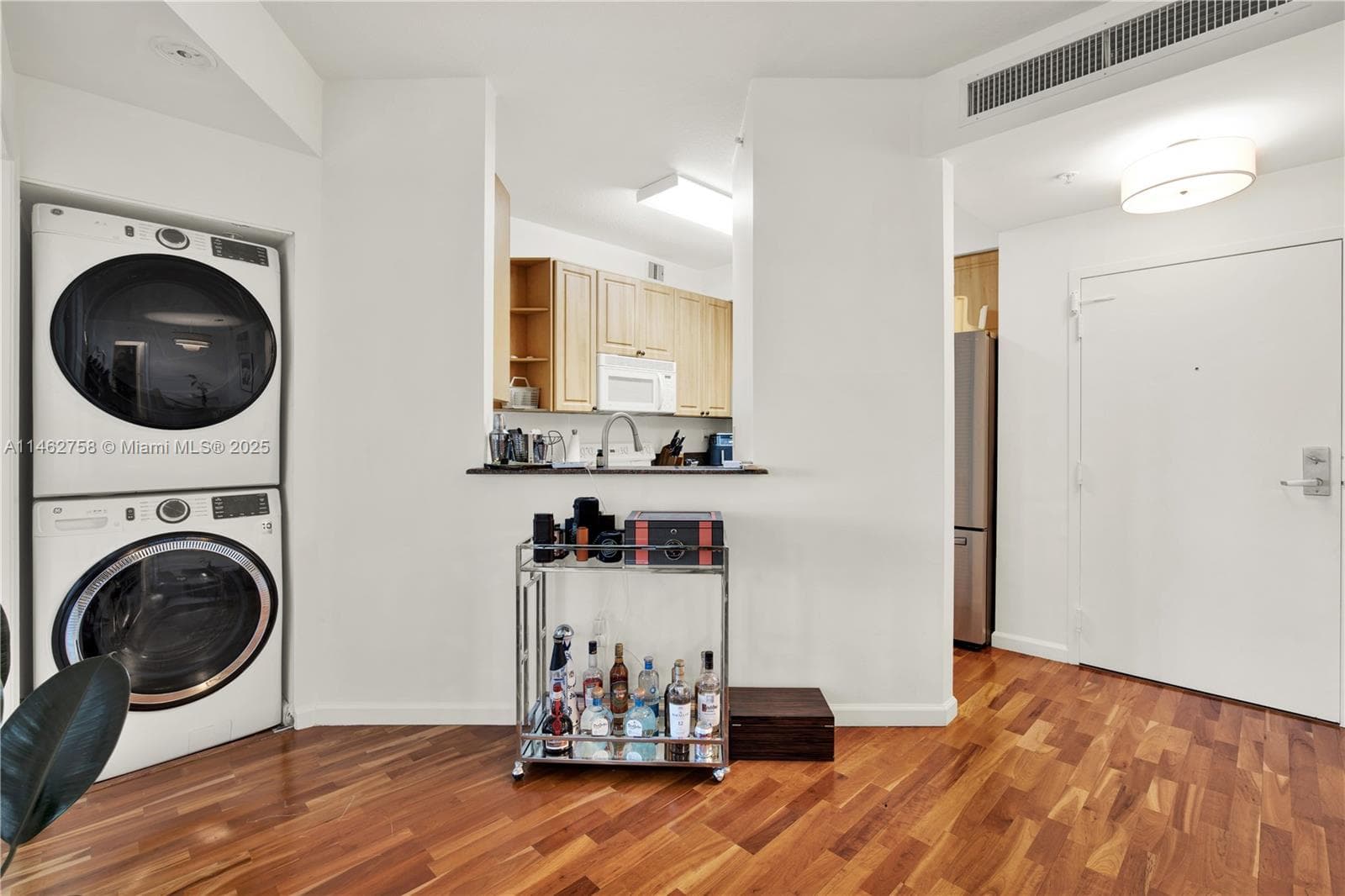 1 Century Ln # 209, Miami Beach FL 33139 — 29