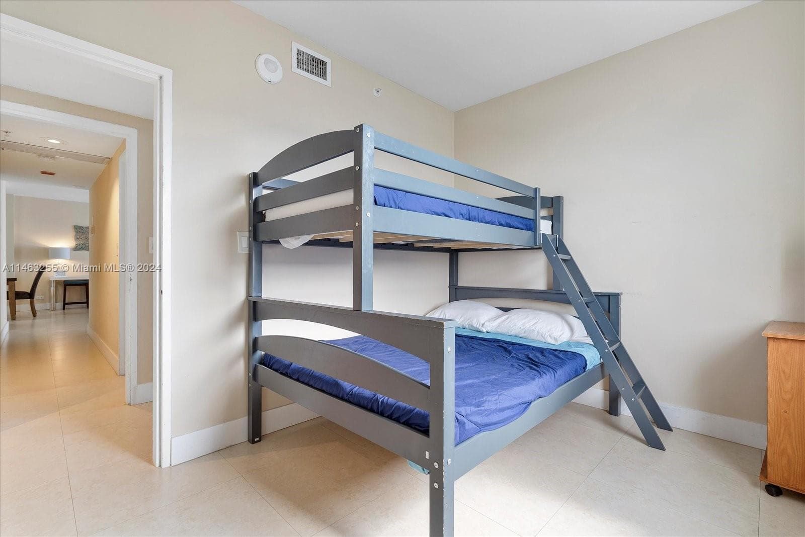 5601 Collins Ave # 1514, Miami Beach FL 33140 — 28