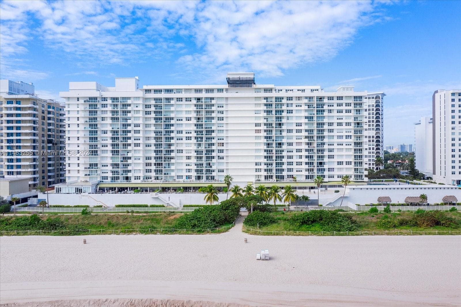 5601 Collins Ave # 1514, Miami Beach FL 33140 — 11