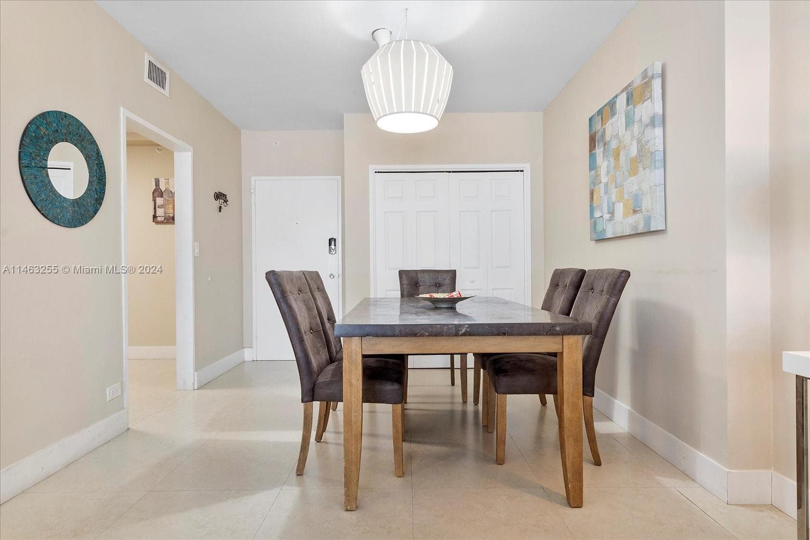5601 Collins Ave # 1514, Miami Beach FL 33140 — 19