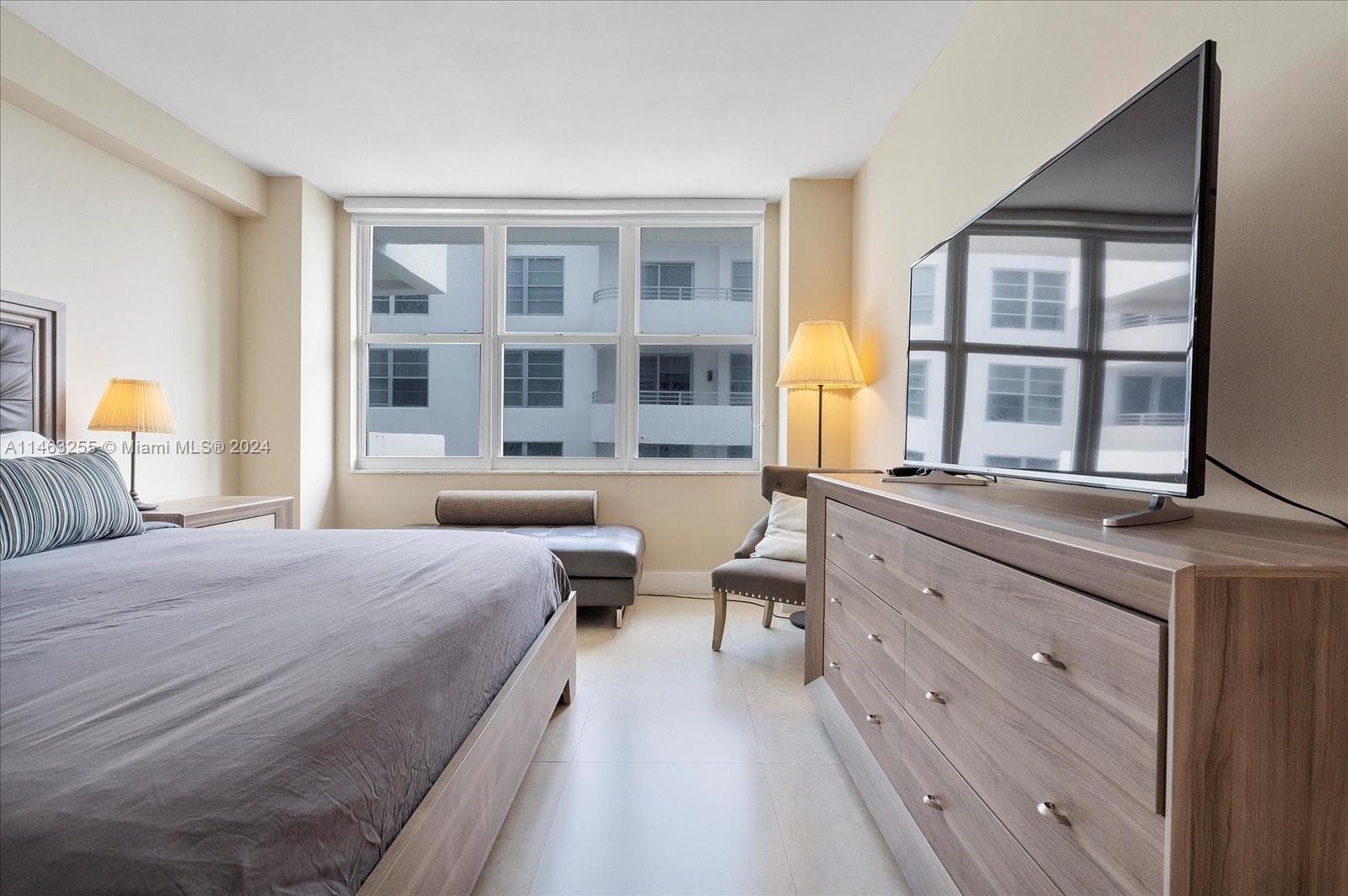 5601 Collins Ave # 1514, Miami Beach FL 33140 — 31