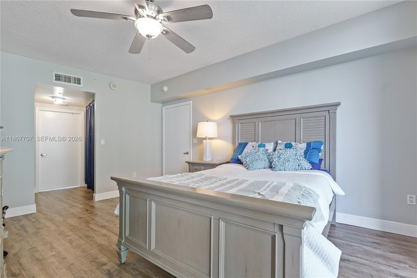 1750 N Bayshore Dr # 1405, Miami FL 33132 — 23
