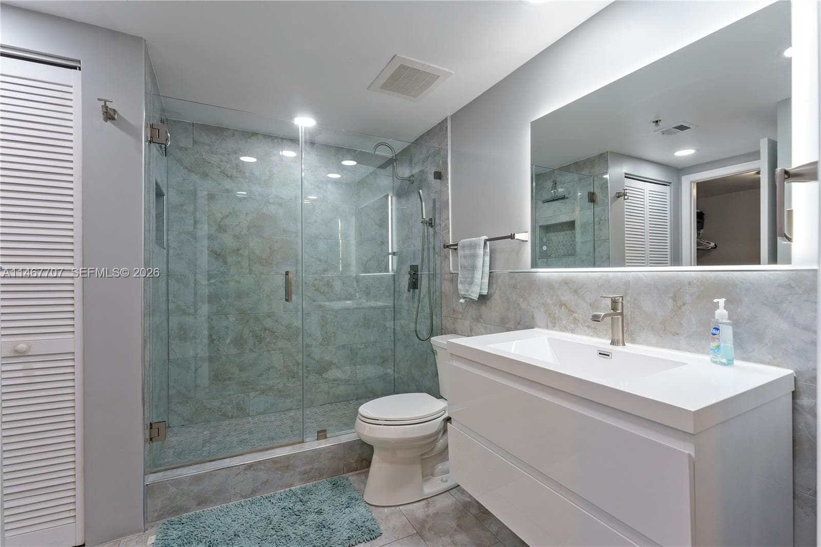1750 N Bayshore Dr # 1405, Miami FL 33132 — 27