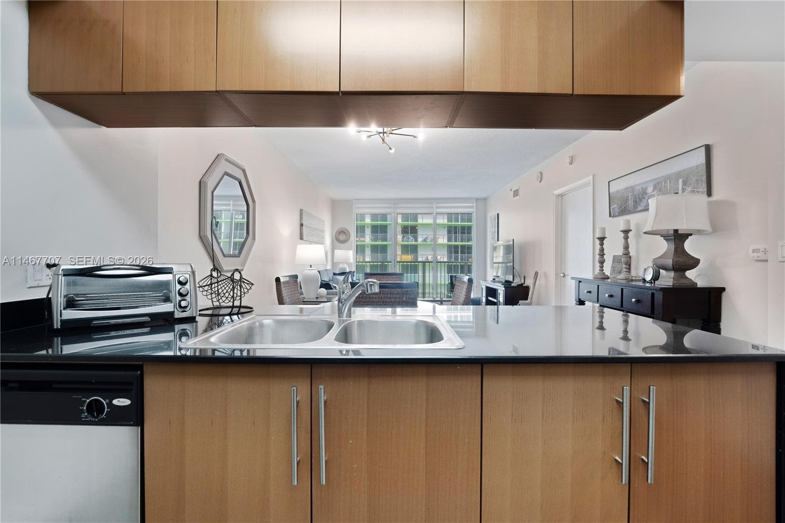 1750 N Bayshore Dr # 1405, Miami FL 33132 — 13