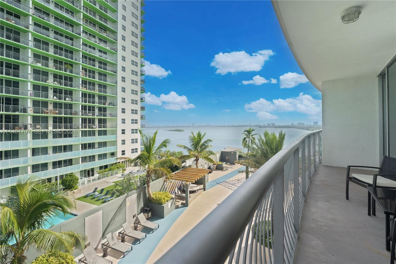 1750 N Bayshore Dr # 1405, Miami FL 33132 — 3