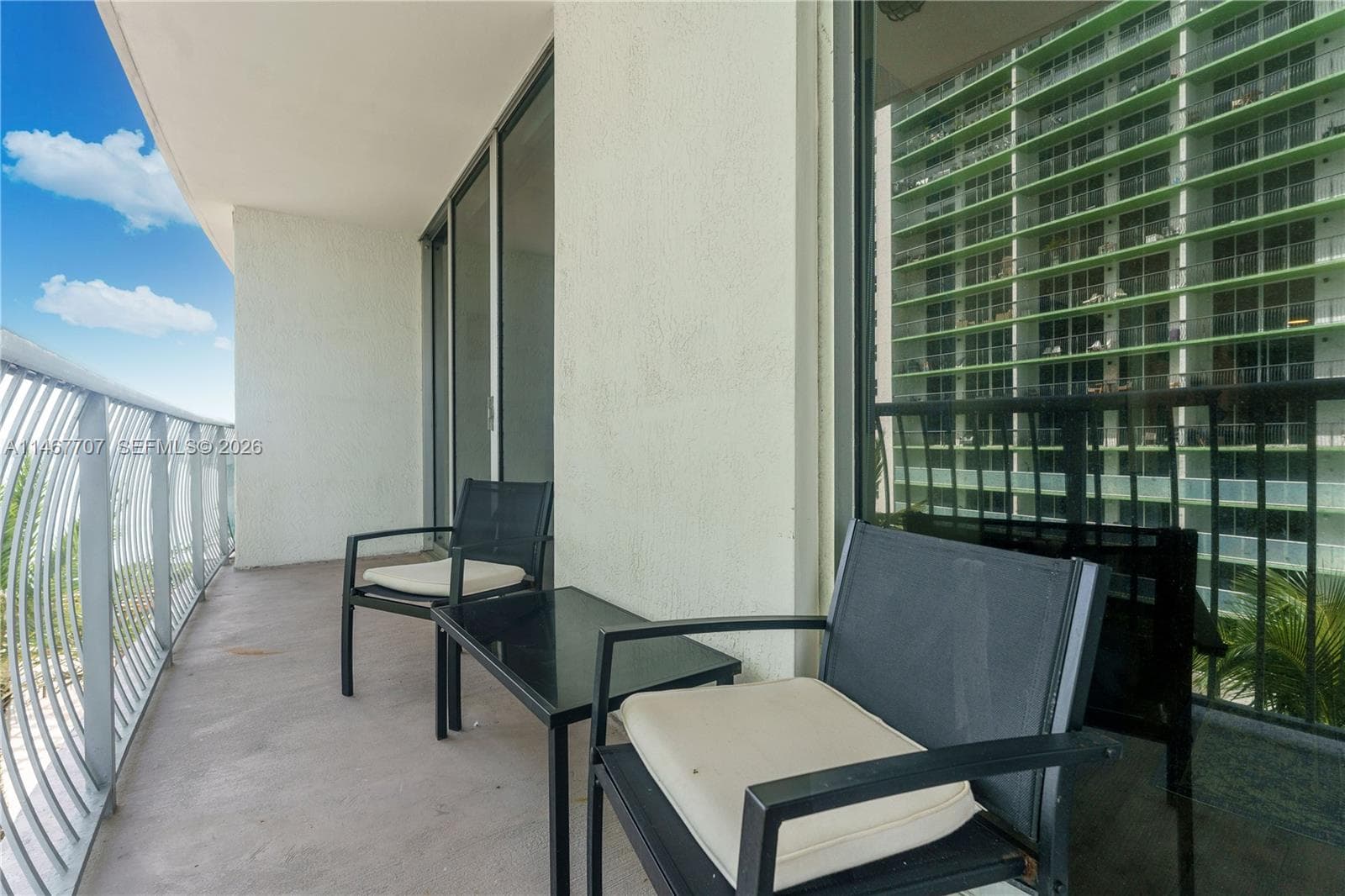1750 N Bayshore Dr # 1405, Miami FL 33132 — 32