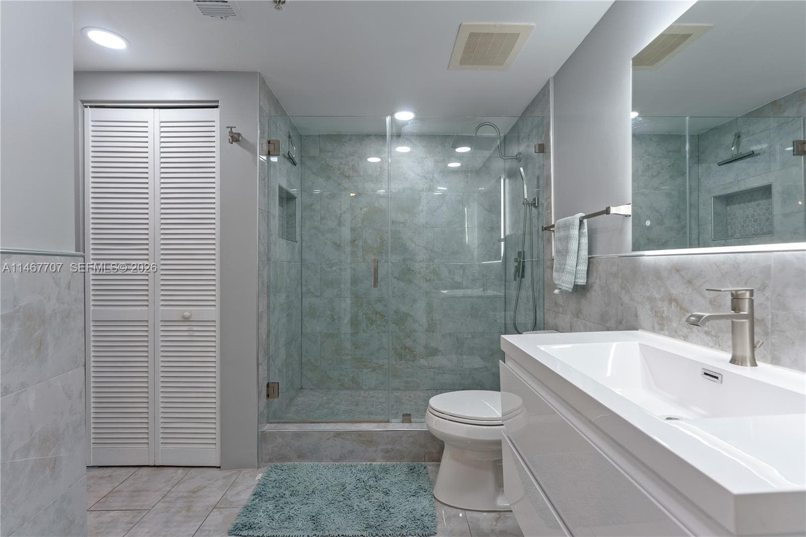 1750 N Bayshore Dr # 1405, Miami FL 33132 — 1