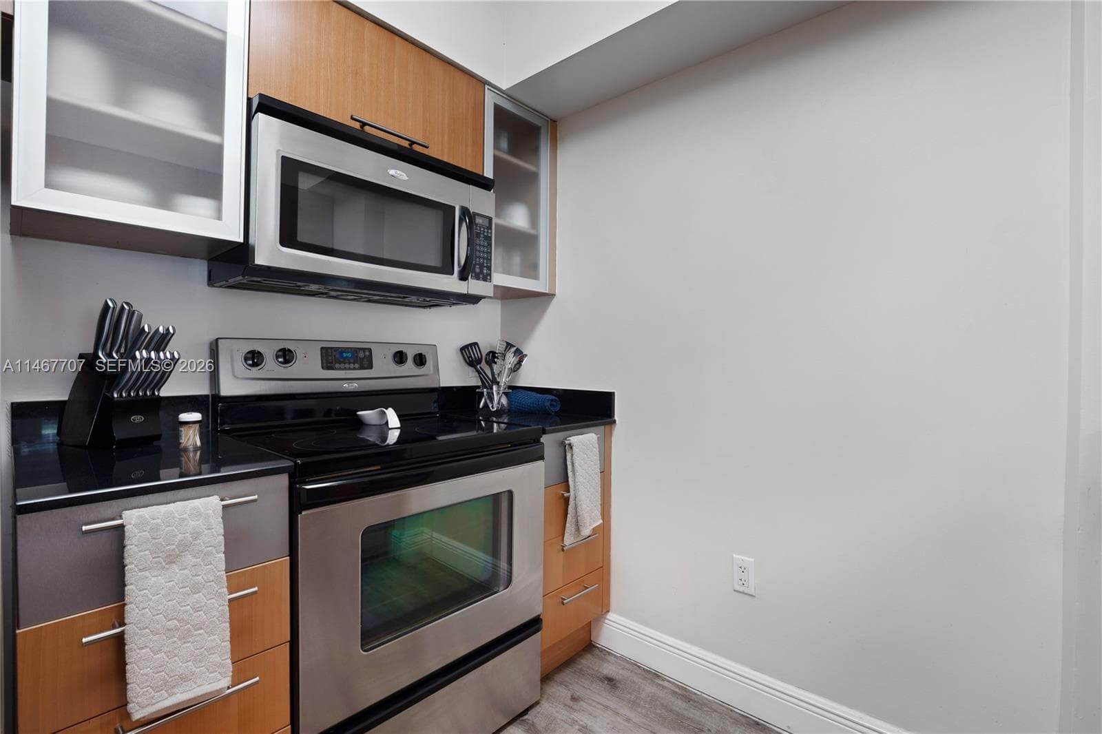 1750 N Bayshore Dr # 1405, Miami FL 33132 — 10